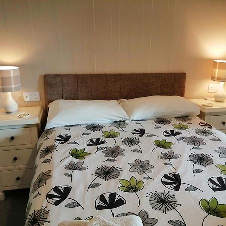 Lion Hotel Llanbister Rum bild